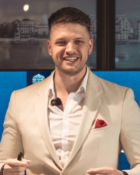 Dr. Juhász Bálint